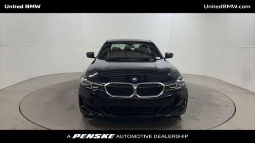 2025 BMW 330 i xDrive