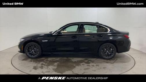 2025 BMW 330 i xDrive