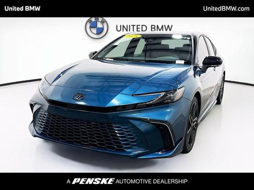 Ocean Gem/Midnight Black Metallic 2025 Toyota Camry XSE