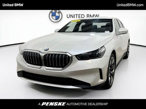 White Metallic 2026 BMW 530 530i