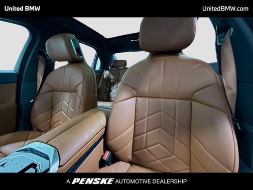 Brooklyn Grey Metallic 2026 BMW 740 740i