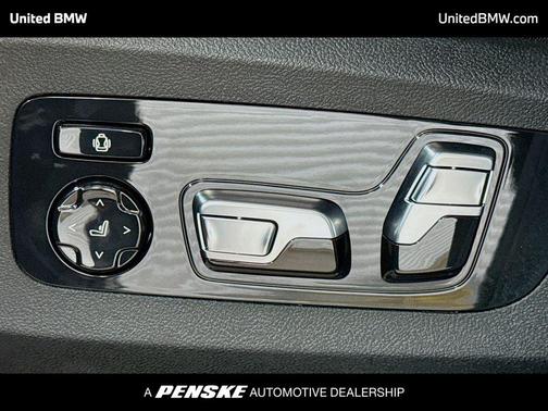 Black Sapphire Metallic 2026 BMW X5 M60i