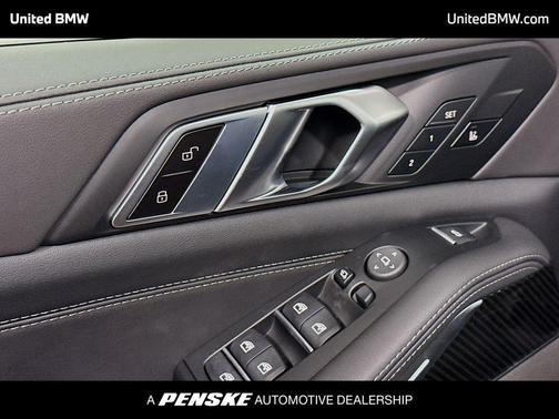 Black Sapphire Metallic 2026 BMW X5 M60i