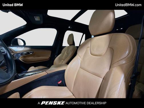 Onyx Black Metallic 2019 Volvo XC90 T6 Inscription