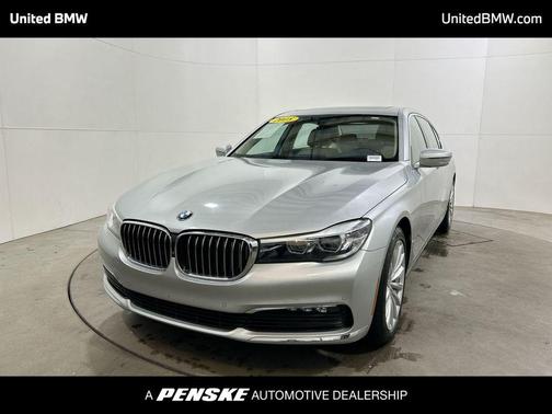 2018 BMW 740 740i