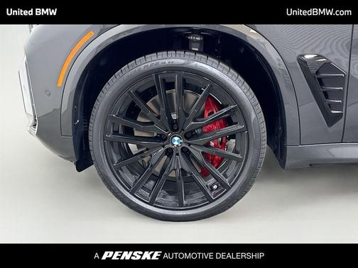 Dravit Grey Metallic 2026 BMW X5 M60i