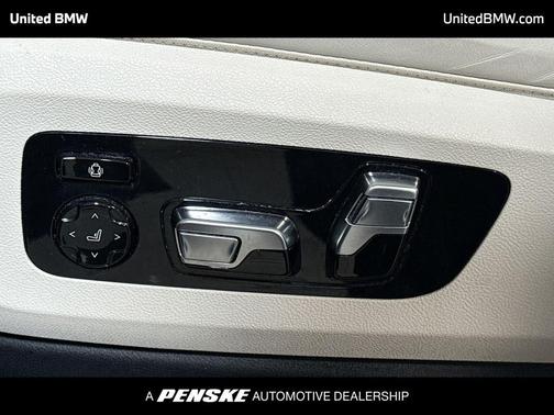 Dravit Grey Metallic 2024 BMW X7 M60i