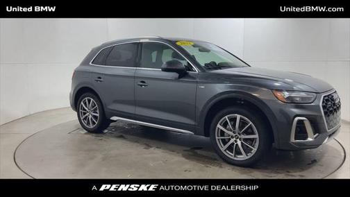 2022 Audi Q5 45 S line Premium Plus