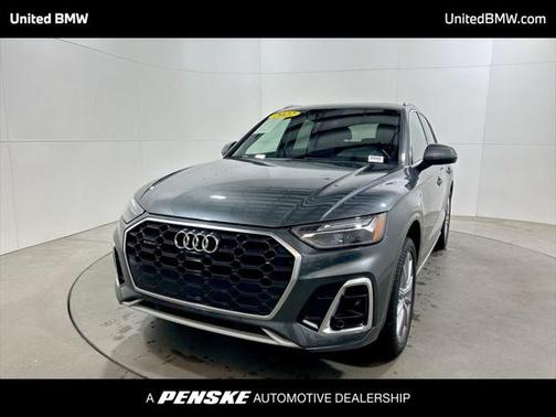 2022 Audi Q5 45 S line Premium Plus