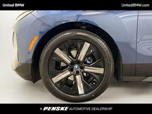 Phytonic Blue Metallic 2023 BMW iX M60