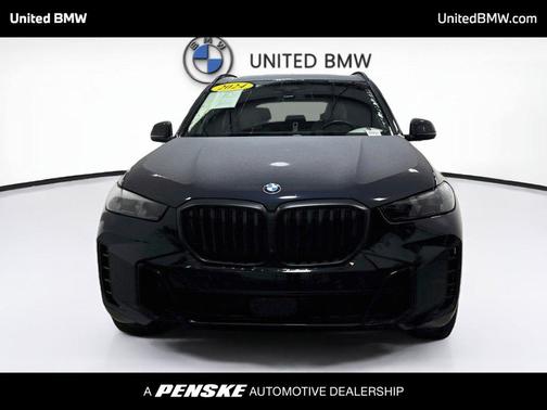 Carbon Black Metallic 2024 BMW X5 xDrive40i