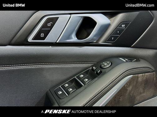 Black Sapphire Metallic 2025 BMW X5 xDrive40i