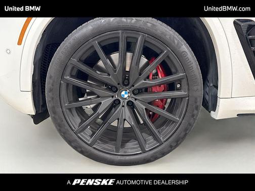 2024 BMW X5 M60i