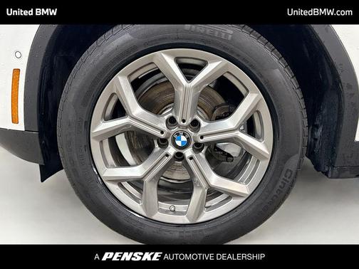 2025 BMW X4 xDrive30i