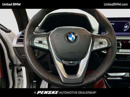 2025 BMW X4 xDrive30i