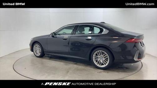 2024 BMW 530 i