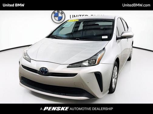 2020 Toyota Prius LE