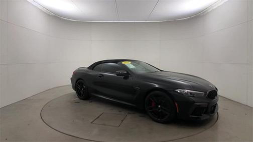 Photo 2 of 22 of 2022 BMW M8 Competition