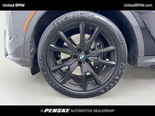 Dravit Grey Metallic 2024 BMW X7 xDrive40i