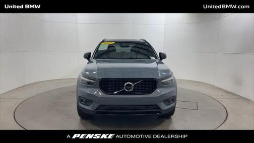 2021 Volvo XC40 T5 R-Design