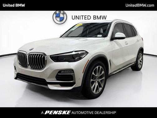 Mineral White Metallic 2021 BMW X5 sDrive40i