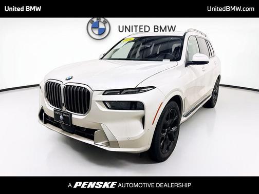 White Metallic 2026 BMW X7 xDrive40i