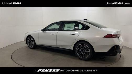 2025 BMW 530 i xDrive
