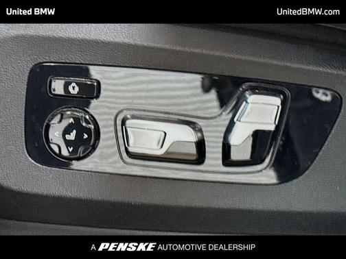 Marina Bay Blue Metallic 2024 BMW X5 M60i