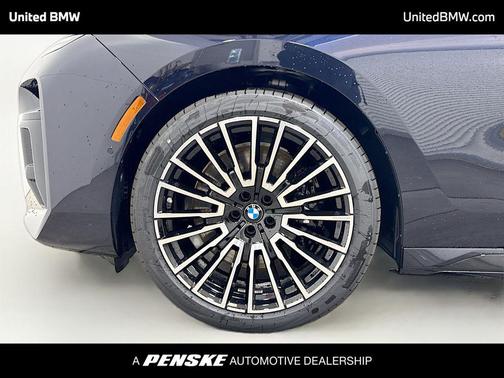 Carbon Black Metallic 2026 BMW 740 740i