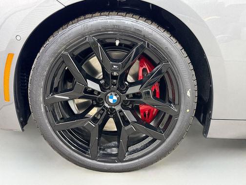 Skyscraper Grey Metallic 2026 BMW M240 i