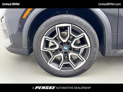 Black Sapphire Metallic 2026 BMW X2 xDrive28i