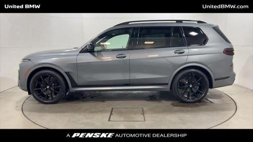 2025 BMW X7 M60i