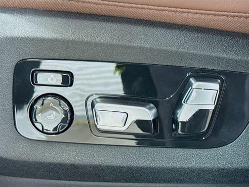Alpine White 2026 BMW X5 xDrive40i
