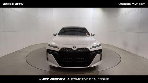 Mineral White Metallic 2025 BMW 760 xDrive