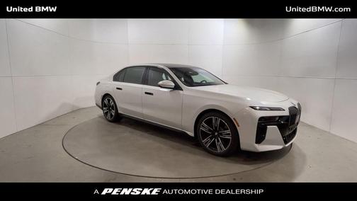 Mineral White Metallic 2025 BMW 760 xDrive