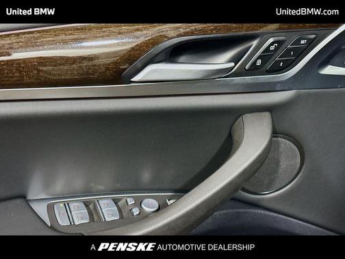 2025 BMW X4 xDrive30i