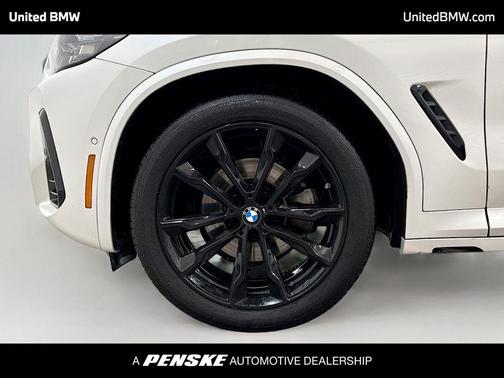 Mineral White Metallic 2024 BMW X3 sDrive30i