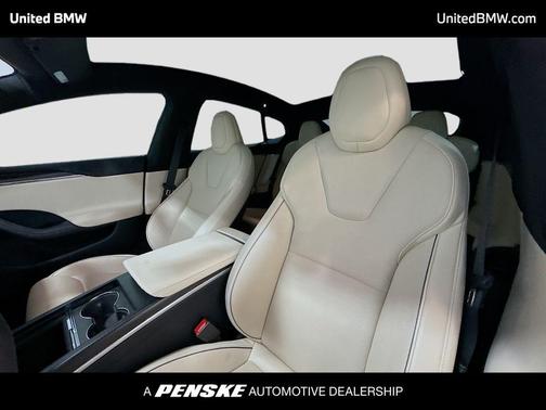2022 Tesla Model S Plaid