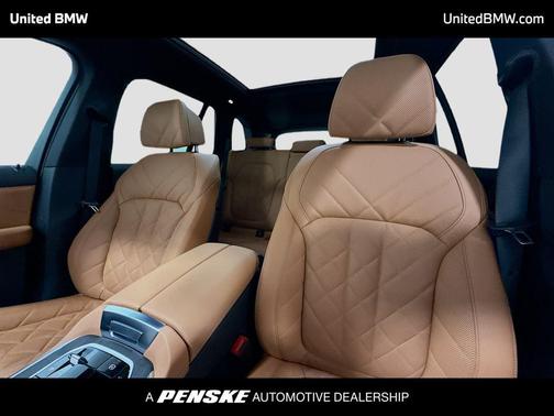 Manhattan Green Metallic 2026 BMW X5 PHEV xDrive50e