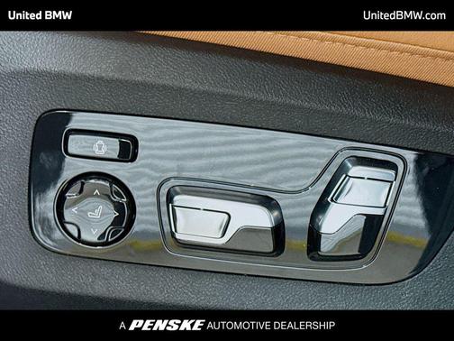 Manhattan Green Metallic 2026 BMW X5 PHEV xDrive50e