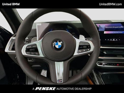 Carbon Black Metallic 2027 BMW X7 xDrive40i
