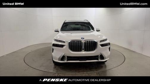 2025 BMW X7 xDrive40i