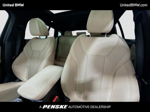 2025 BMW X4 xDrive30i