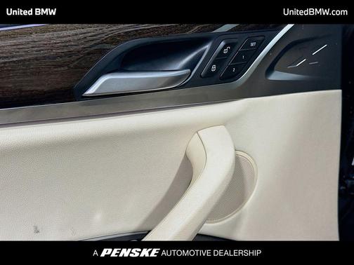 2025 BMW X4 xDrive30i