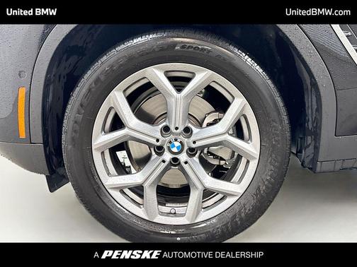 2025 BMW X4 xDrive30i