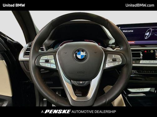 2025 BMW X4 xDrive30i