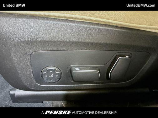Black Sapphire Metallic 2025 BMW 330 330i