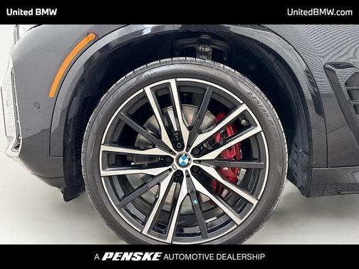 2024 BMW X5 M60i