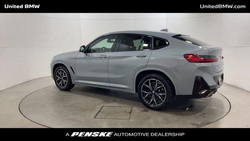 2022 BMW X4 xDrive30i
