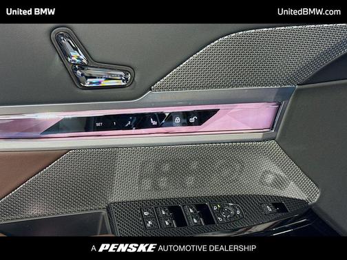 Black Sapphire Metallic 2026 BMW 740 740i